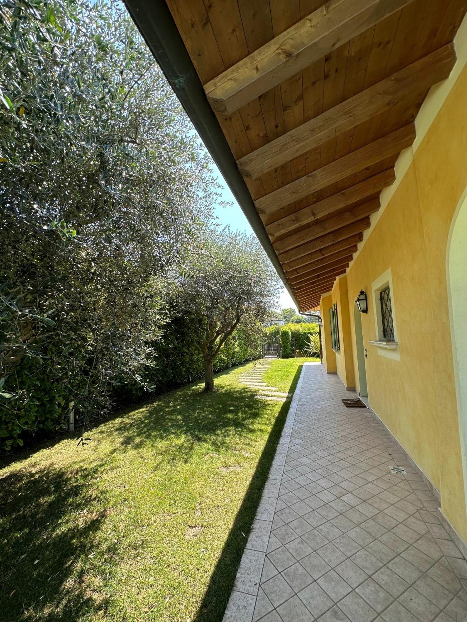 Villa Oliva Manerba del Garda Exteriér fotografie